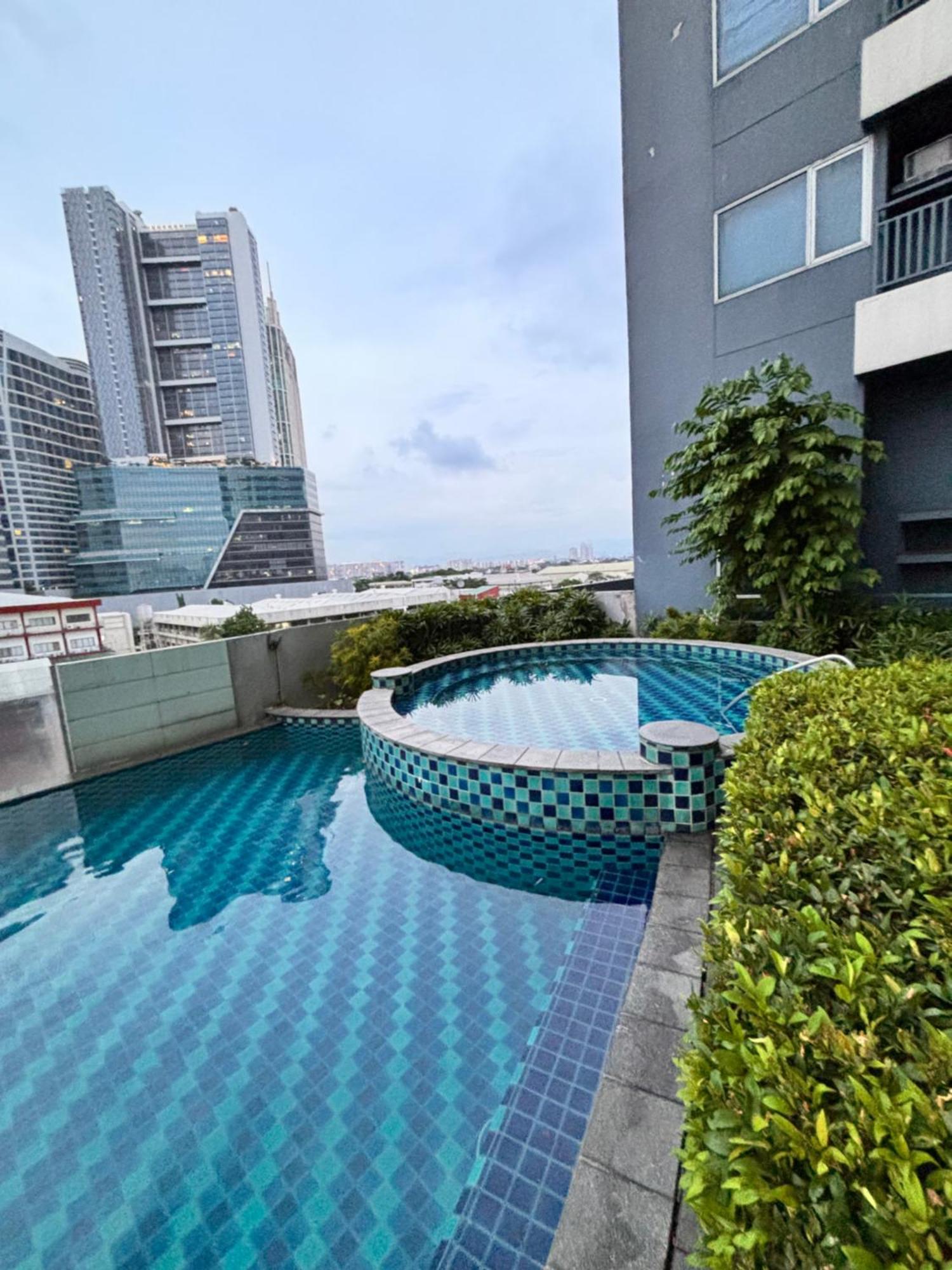 La Amore Place Pasig City Exterior photo
